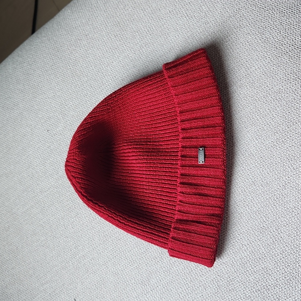 New-Hugo Boss Wool tuque